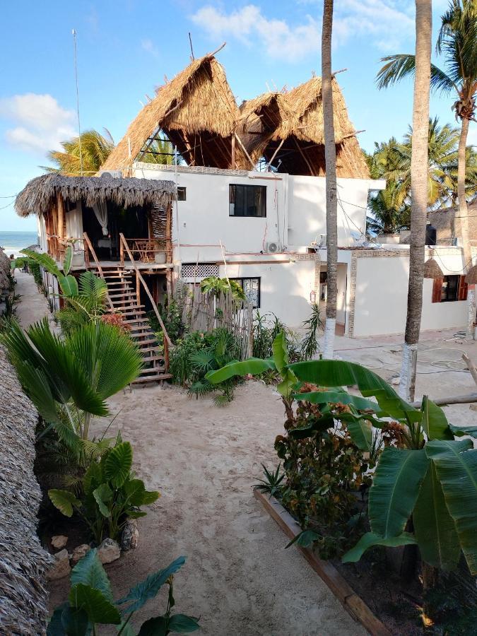 Casa Mate Beachfront Houses El Cuyo Bagian luar foto