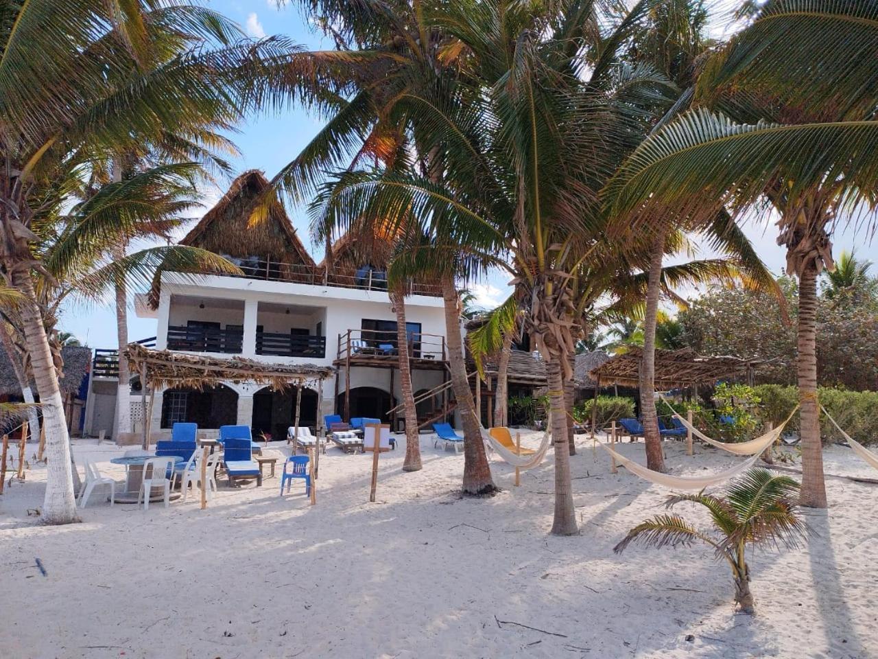 Casa Mate Beachfront Houses El Cuyo Bagian luar foto
