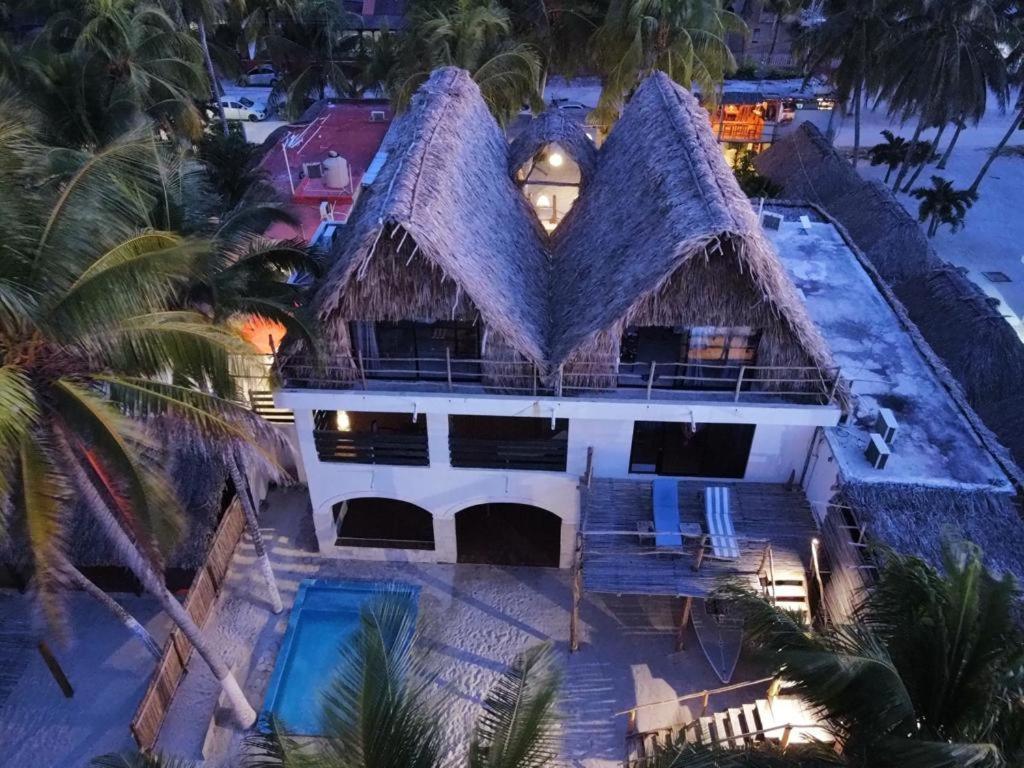 Casa Mate Beachfront Houses El Cuyo Bagian luar foto