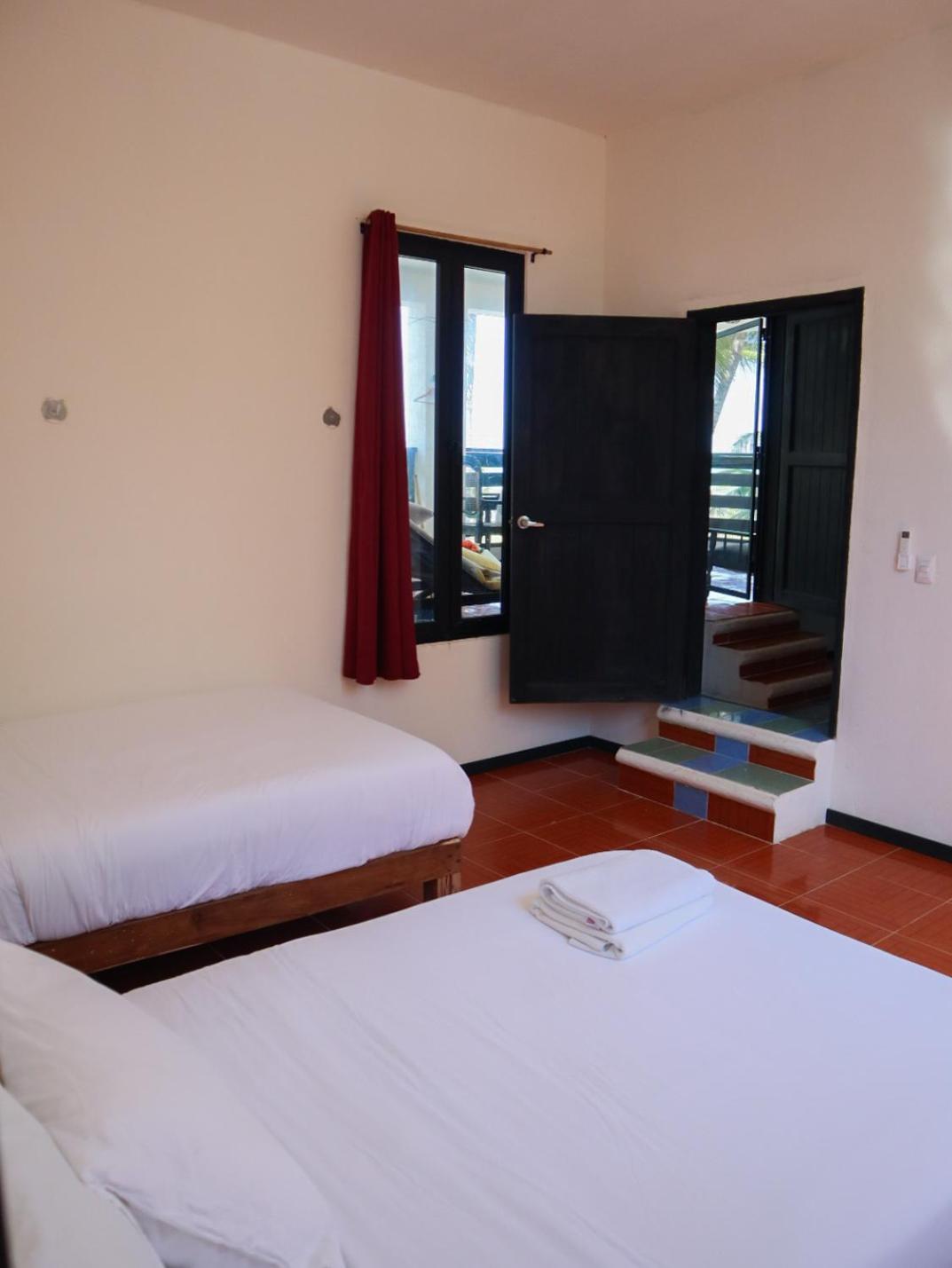 Casa Mate Beachfront Houses El Cuyo Bagian luar foto